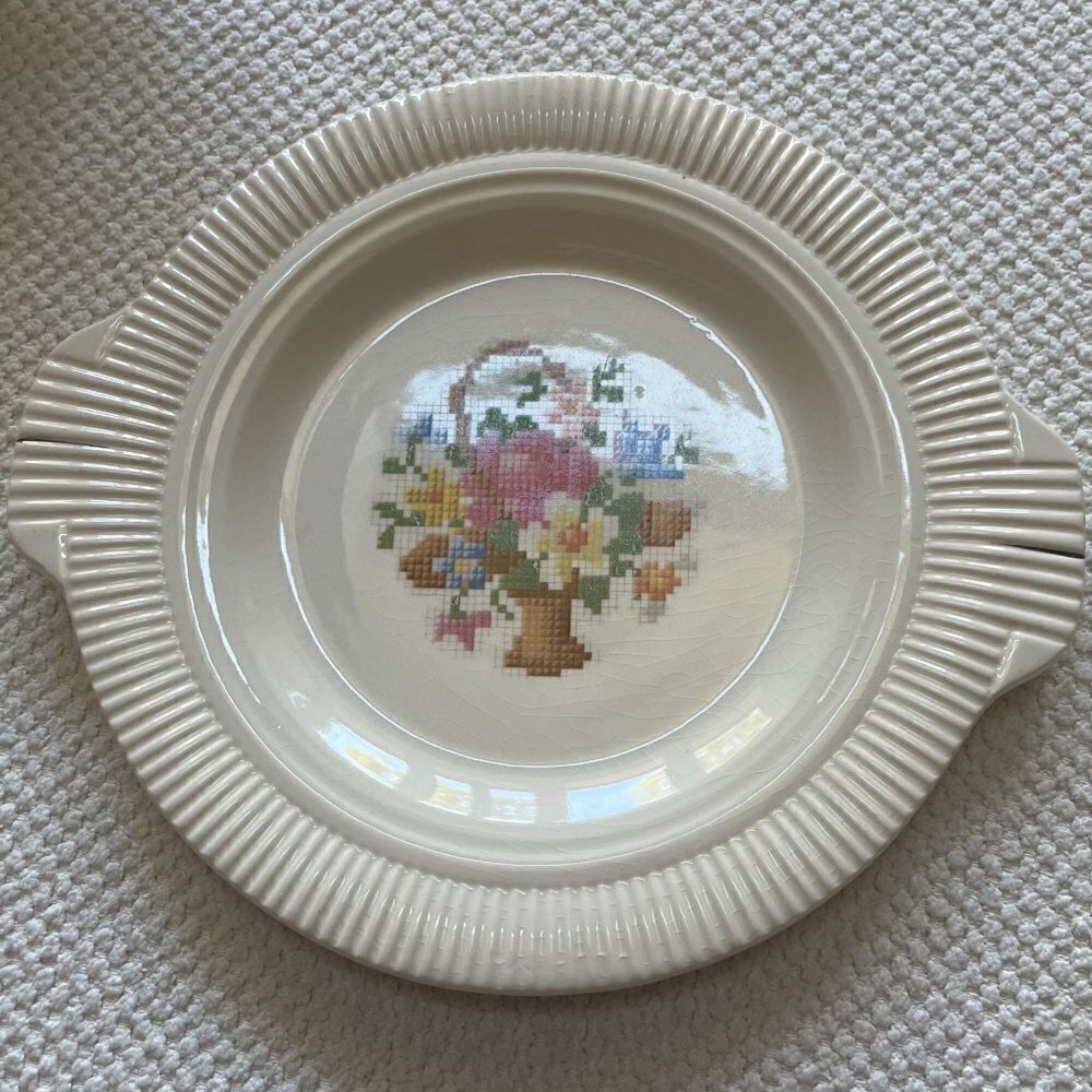 Victory by Salem China BASKET PP Needlepoint Handled Bread/Dessert Plate 7.5"